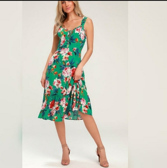 Lulus Dresses & Skirts - NWT Lulu's Kayley Green Floral midi dress ruffle S
